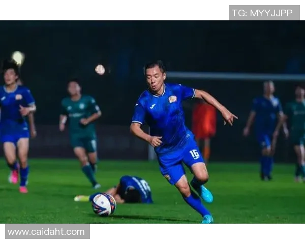 88号球衣足球明星的传奇故事与场上风采揭秘