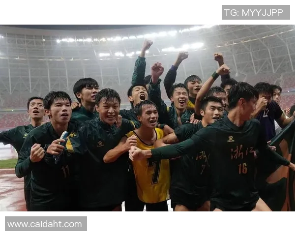 广州足球队在全运会中的默契配合与战术执行分析 广州足球队在全运会中的默契配合与战术执行分析