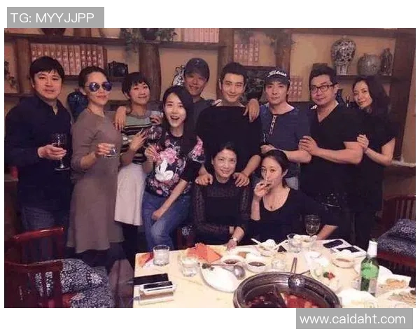 昔日足球明星聚会合影引发热议众人发胖变化令人感慨