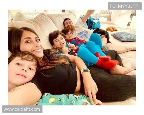 最美足球明星娇妻背后的故事与生活点滴揭秘 最美足球明星娇妻背后的故事与生活点滴揭秘